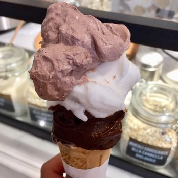 La Romana - Lemon, dark chocolate and fresh chocolate cream - Ice Cream & Frozen Yogurt Near Me - Rome, RM