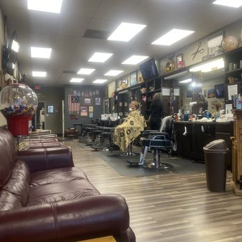 Hometown Barber Shop - Inside - Barbers Near Me - Fredericksburg, Virginia Hometown Barber Shop - Inside - Barbers Near Me - Fredericksburg, Virginia
