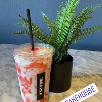 Paderia Bakehouse - Strawberry horchata - Bakeries Near Me - Irvine, California Paderia Bakehouse - Strawberry horchata - Bakeries Near Me - Irvine, California