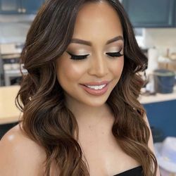 LA Mode Beauty - Makeup by Mary