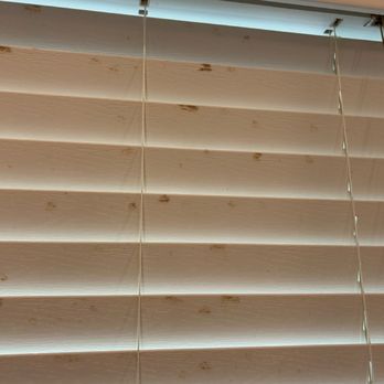 Vanwaw Corporate Rentals - Gross stains on 1980's blinds. - Vacation Rentals Near Me - Atlanta, Georgia Vanwaw Corporate Rentals - Gross stains on 1980's blinds. - Vacation Rentals Near Me - Atlanta, Georgia