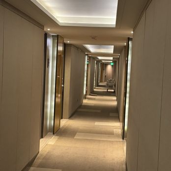 Sheraton Universal Parking - Hallway - Parking Near Me - Universal City, California Sheraton Universal Parking - Hallway - Parking Near Me - Universal City, California