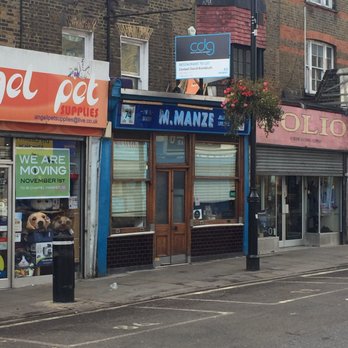 Manze's Eel Pie & Mash shop - Cafes Near Me - London, XGL