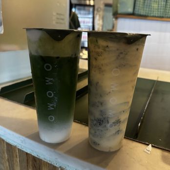 OMOMO Tea Shoppe - Peachy Matcha (Seasonal) and Oreo Creme Brûlée Matcha - Coffee & Tea Near Me - Irvine, California
