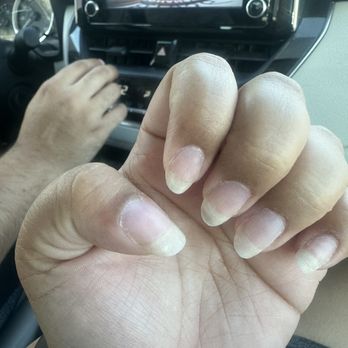 Paradise Nails - Nail Salons Near Me - Santa Rosa, California