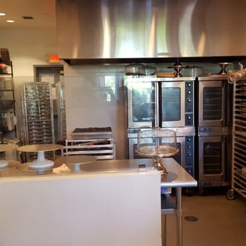Cake Bar - Open clean kitchen - Patisserie/Cake Shop Near Me - Dallas, Texas