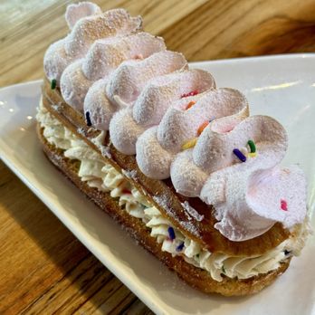 Moondog Cafe & Bakery - Eclair - Cafes Near Me - Key West, Florida Moondog Cafe & Bakery - Eclair - Cafes Near Me - Key West, Florida