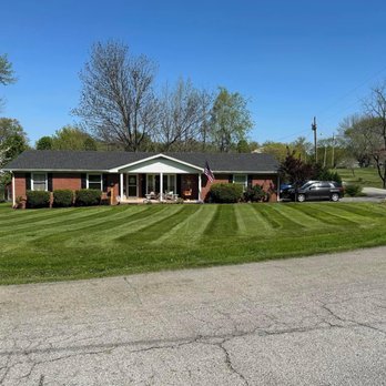 Swaffer Mowing Service - Mowed + striped yard done by the Swaffer family - Lawn Services Near Me - Lafayette, Tennessee Swaffer Mowing Service - Mowed + striped yard done by the Swaffer family - Lawn Services Near Me - Lafayette, Tennessee