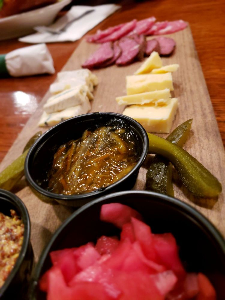 FLOSSMOOR STATION RESTAURANT & BREWERY 209 Photos & 379 Reviews