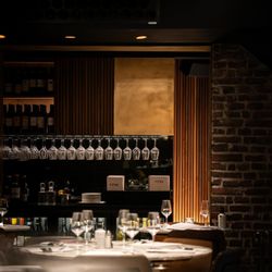 Cinq - Interior Cinq