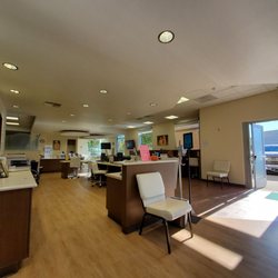 San Diego Blood Bank - Pleanty of space for more donors. C'mon over...
