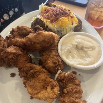 Johnny Rebs Dixie Cafe - Chicken tenders (they are massive!) - Coffee & Tea Near Me - Hearne, Texas