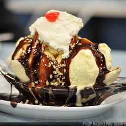 Leatherby's Family Creamery - Banana Split