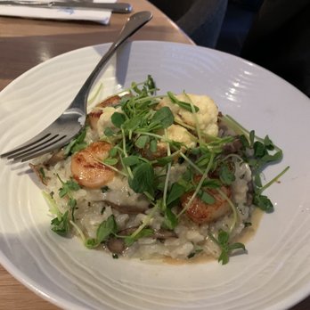 Earls Kitchen + Bar - Risotto - Canadian (New) Near Me - Mississauga, Ontario
