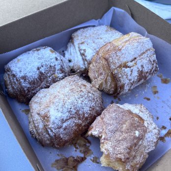 Fendu Boulangerie - More chocolate croissants - Bakeries Near Me - Honolulu, Hawaii
