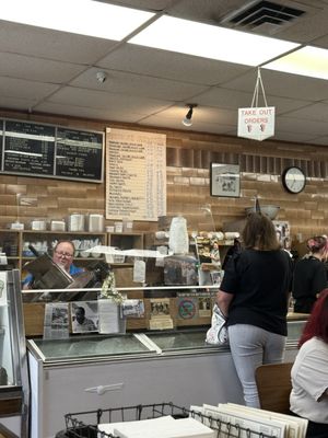 Frank's Deli & Restaurant by null