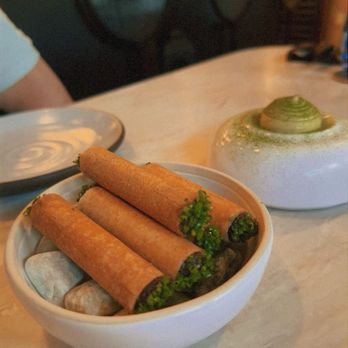 Senia - Ahi cigar - Cocktail Bars Near Me - Honolulu, Hawaii