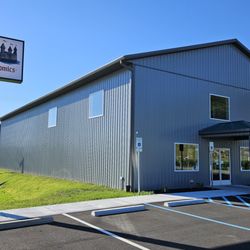 Alchemist's Cove Games & Comics - Storefront.