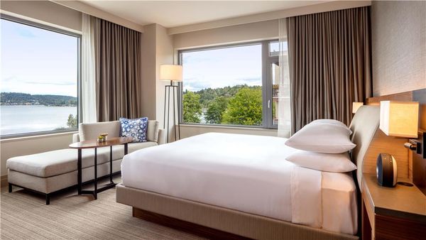 Hyatt Regency Lake Washington at Seattle's Southport by null