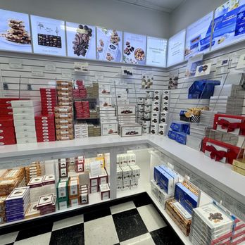 See's Candies - See's Candies in December 2025 - Candy Stores Near Me - Novato, California
