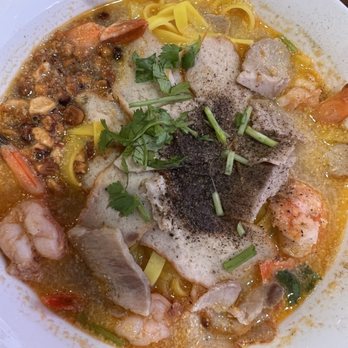 Kim Hoa Hue Restaurant - H4. Mi Quang - Vietnamese Near Me - El Monte, California