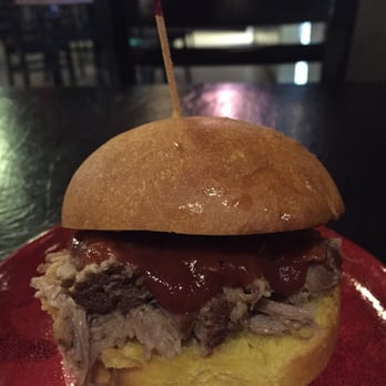 Maui Brewing - Kalua pig slider - Brewpubs Near Me - Lahaina, Hawaii Maui Brewing - Kalua pig slider - Brewpubs Near Me - Lahaina, Hawaii