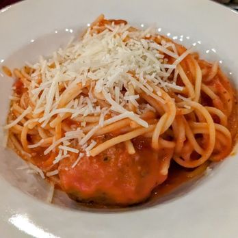 Sarafina's Italian Kitchen - Kid's - spaghetti in tomato sauce with meatballs - Italian Near Me - Arnold, California