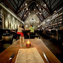 Church and Union Charleston - Table setting