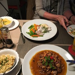 Vogelsang - Der Besuch hat sich wirklich gelohnt. Der Salat mit allem was ein Salat braucht! Auf die Wünsche wurde sehr gut eingegangen ohne Murren.