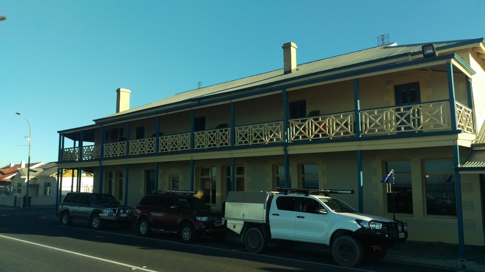 BOTTLEMART ROBE HOTEL 14 Photos Mundy Tce, Robe South Australia
