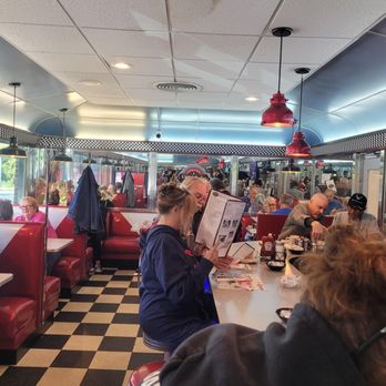 Uncle D's Diner - View from bench - Diner - New American Near Me - East Berlin, Connecticut
