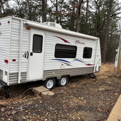 Brooks Rv sales - It looked like a nice Camper, but was not winterized like he said it was.