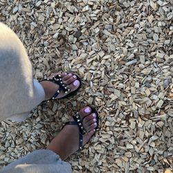 City Nails & Spa - Toes freshly painted