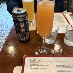 Drinks at brunch.