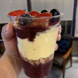 Layers of paradise - super good and hit the spot!