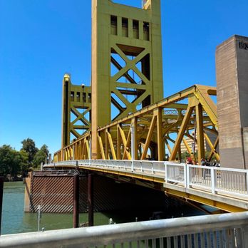 Tower Bridge - Landmarks & Historical Buildings Near Me - Sacramento, California