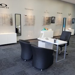 Eyecon Optical - Amazingly Clean inside of location