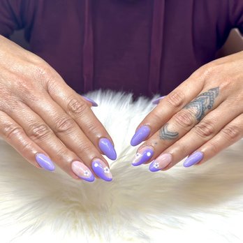 V360 Nail Lounge - Venetian 360 is amaaaaaaazing, my fave spot in Austin to get Gel X nails. - Nail Salons Near Me - Austin, Texas