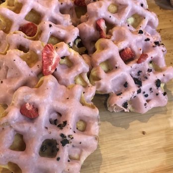 Nero Waffles - Berries Mini - Waffles Near Me - Vancouver, British Columbia