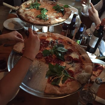 Lucali - Pizza Near Me - Brooklyn, New York