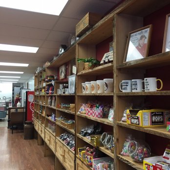 Gunflint Mercantile - Gifts, taffy, truffles, fudge, ice cream!! Open winter and summer!! - Candy Stores Near Me - Grand Marais, Minnesota