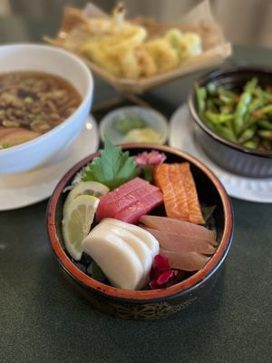 Tokyo Dori Sushi and Grill by null