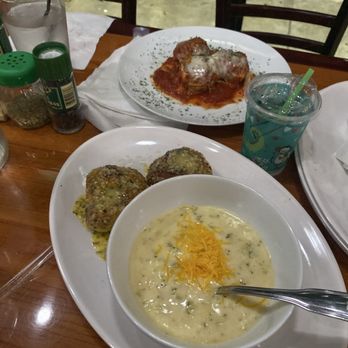 Mannino's Pizzeria Restaurant - Mannino's meatballs and tomato sauce with melted mozzarella cheese and soup with garlic roll - Pizza Near Me - Margate, Florida Mannino's Pizzeria Restaurant - Mannino's meatballs and tomato sauce with melted mozzarella cheese and soup with garlic roll - Pizza Near Me - Margate, Florida