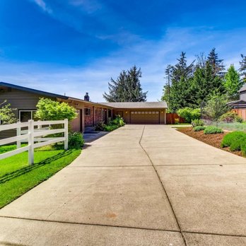 Nicole Dreyer - Windermere Real Estate - Real Estate Agents Near Me - Camas, Washington Nicole Dreyer - Windermere Real Estate - Real Estate Agents Near Me - Camas, Washington