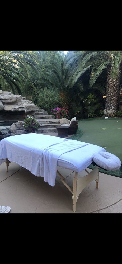 Massage4la -Tracy Lee Logo