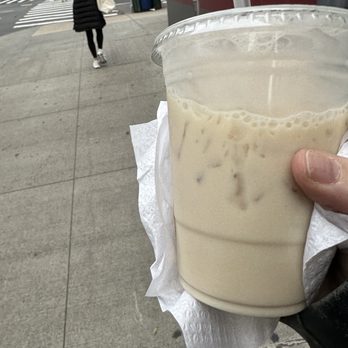 Gold coffee - Medium Chai latte - Coffee & Tea Near Me - New York, New York