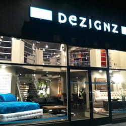 Dezignz - Store Front during Art Walk