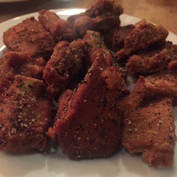 Earls Kitchen + Bar - Dry ribs - Canadian (New) Near Me - Kamloops, British Columbia Earls Kitchen + Bar - Dry ribs - Canadian (New) Near Me - Kamloops, British Columbia