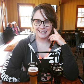 Lariat Lodge Brewing Company - Beer flight - Brewpubs Near Me - Evergreen, Colorado Lariat Lodge Brewing Company - Beer flight - Brewpubs Near Me - Evergreen, Colorado