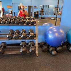 Isles fitness - Free weights!